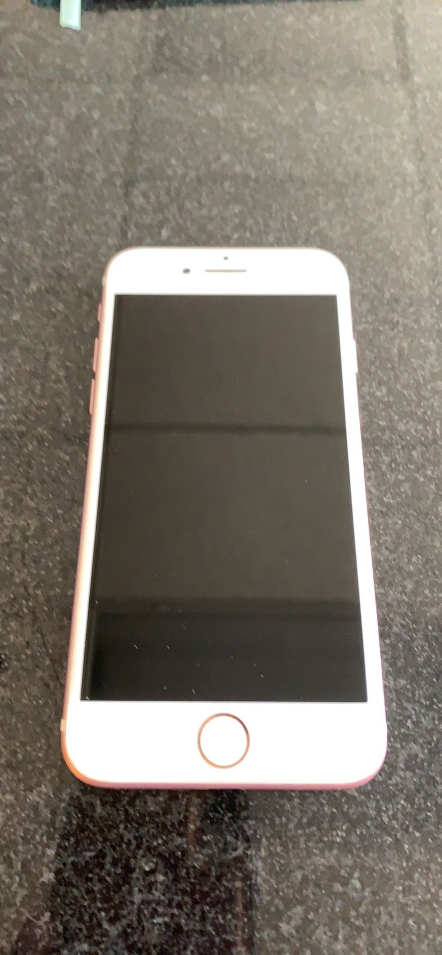 iPhone 7 locked for parts only.