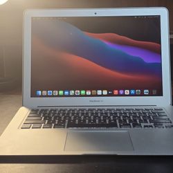 MacBook Air - Grate Condition, Fresh Install, Ready To Use