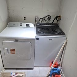 Washer & Gas Dryer
