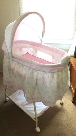 Bassinet for baby girl