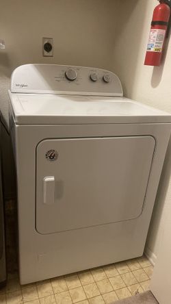 Whirlpool 7-cu ft Reversible Side Swing Door Gas Dryer