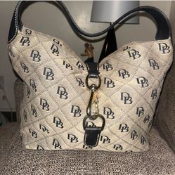 Dooney&bourke Purse 