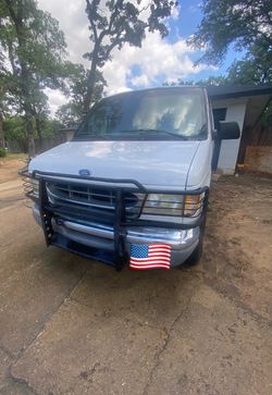 Ford E-350 Econoline XLT Super Duty