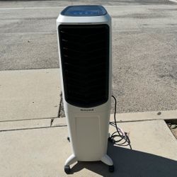 Honeywell Portable Swamp Cooler 
