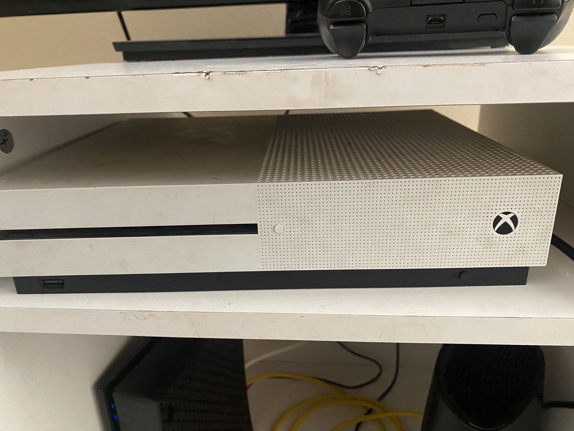 XBOX ONE S