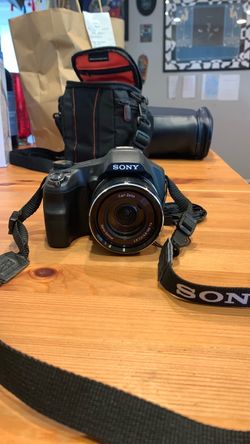 Sony Cyber-shot DSC-HX200V (Excellent Condition, Used)
