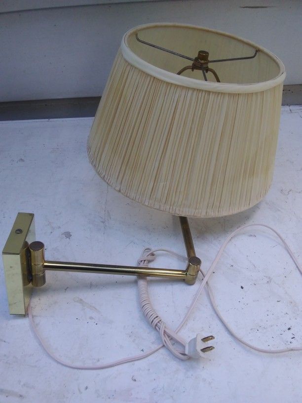 Brass Coated Wall Mounted Ajustable Lamp