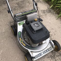 John Deere Self Propelled Lawn Mower With Gas Can