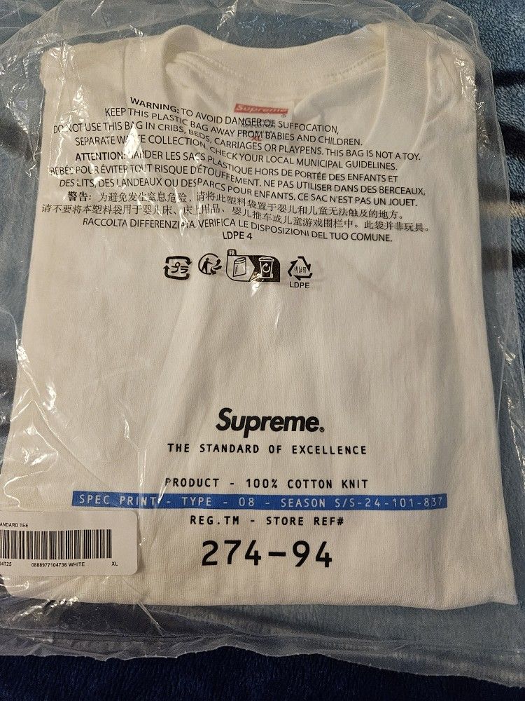 Supreme Standard Tee Size Xl