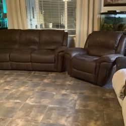 Sala  De 3 De 2 De 1 Color Marrón