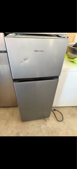 Mini refrigerator