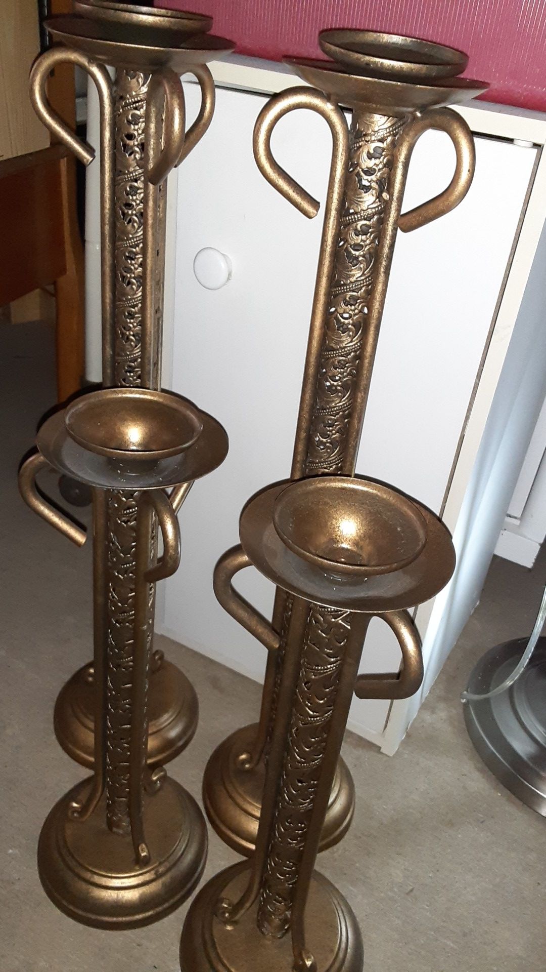 4 metal candle holder