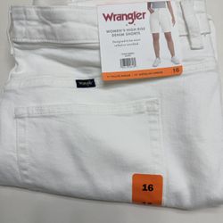 Brand new women’s wrangler shorts size 16 for $6 Only 