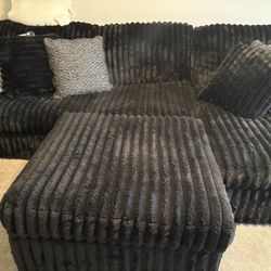One Pc Sectional With Ottoman 