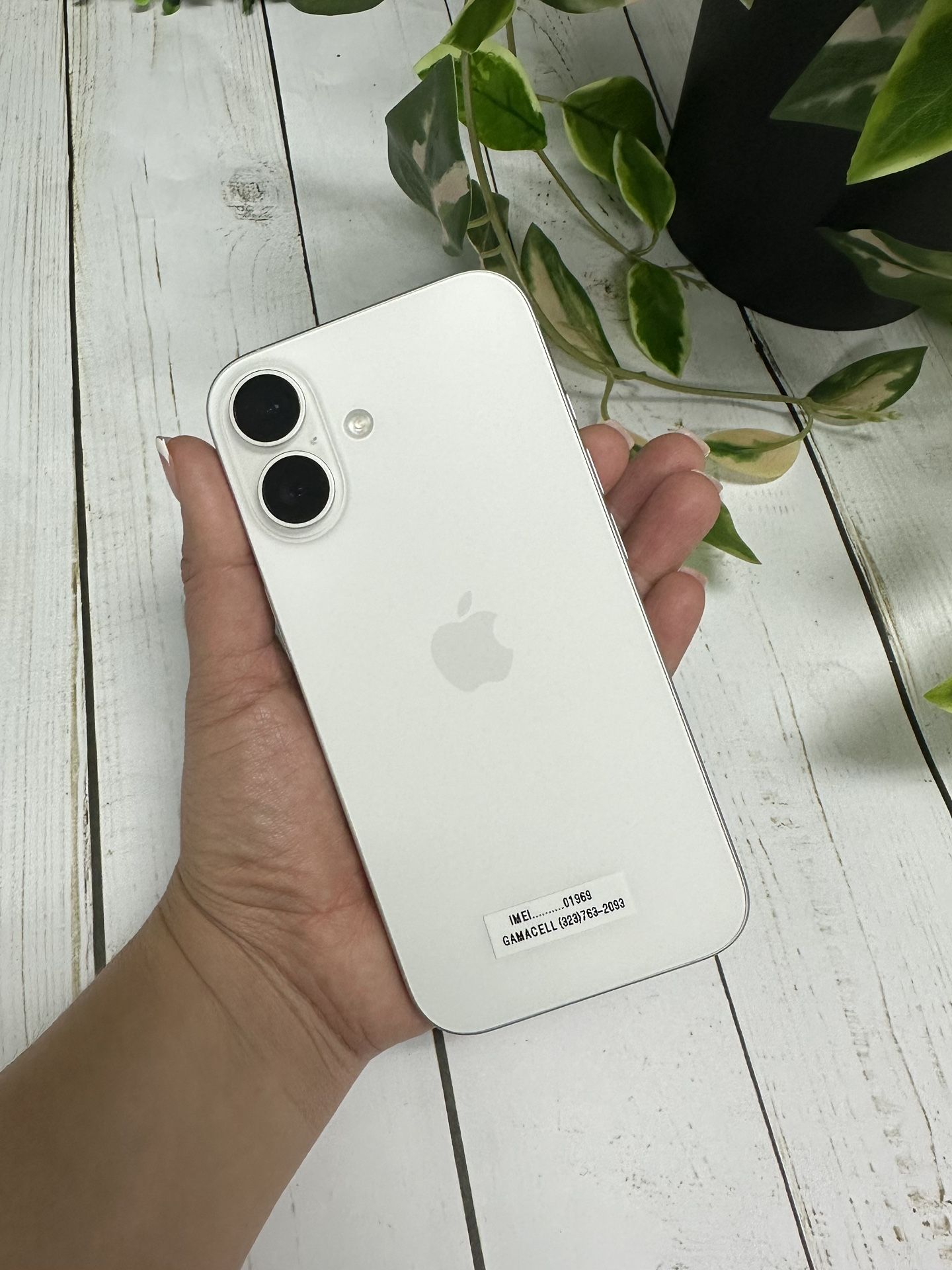 iPhone 16 (Unlocked) 128GB