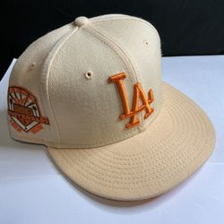 LA Dodgers Hat 7 1/8 New
