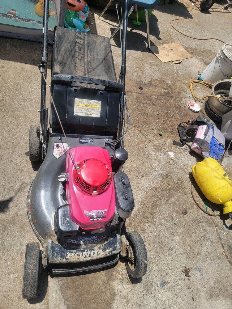 honda hrc216 commercial lawnmower