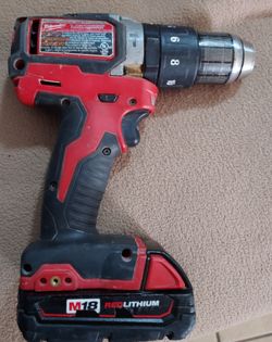 Milwauke18 volts hammer drill