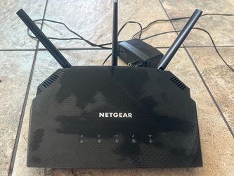 NETGEAR Nighthawk AX1800  router