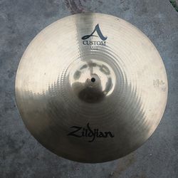 Zildjian 19 inch A Custom Crash Cymbal good condition 
