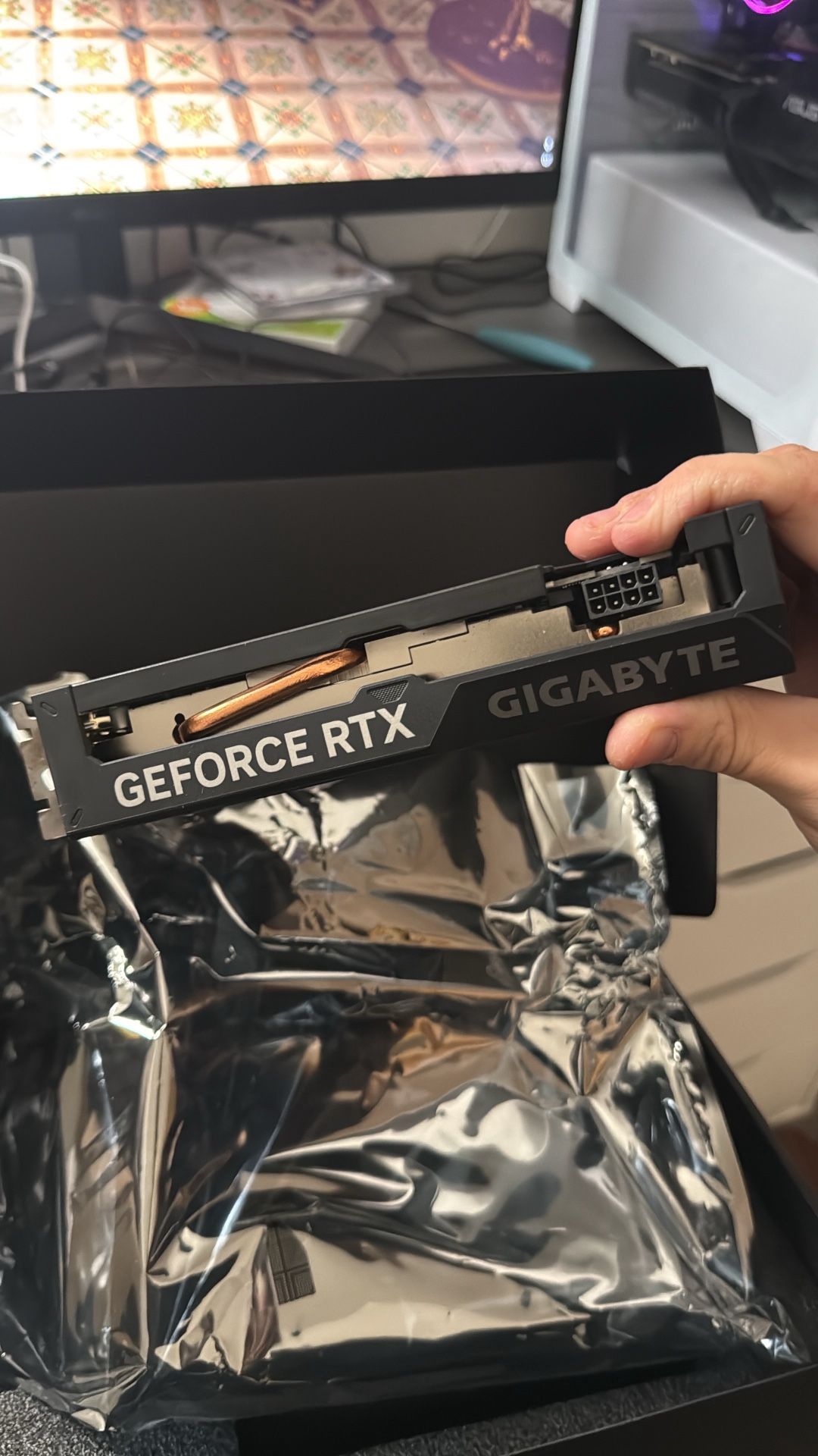 GIGABYTE RTX 4060 8GB OC EDITION