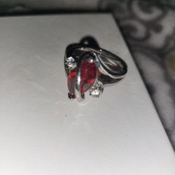 RUBY RING SIZE 8