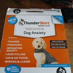 New Thunder Shirt  XS  