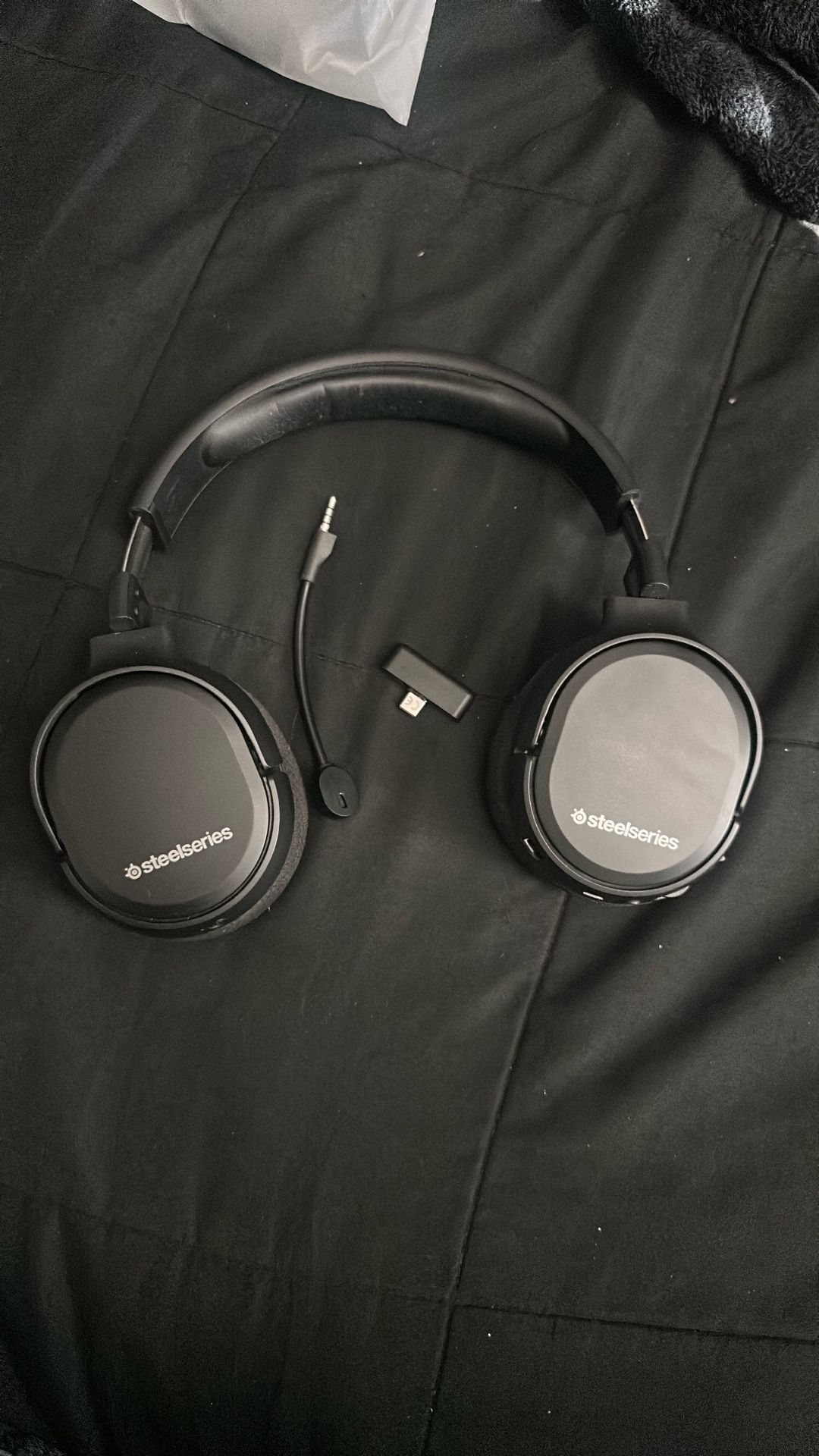 Steel Series Arctis 1 Wireless Headphones