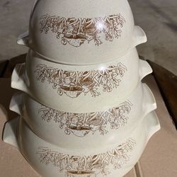  Vintage PYREX Forest Fancies Mushroom Cinderella Nesting Mixing Bowls Set of 4