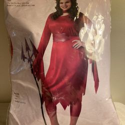 Plus Size “Delightful Devil” Halloween Costume 