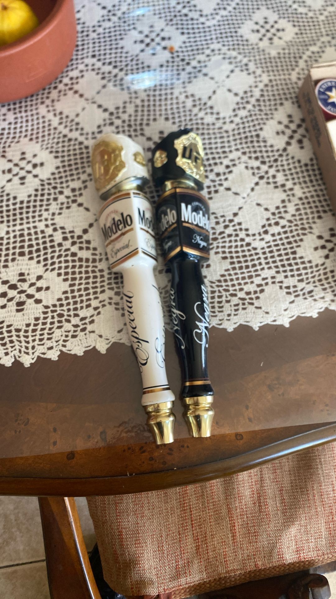DISCONTINUED UFC BEER HANDLES