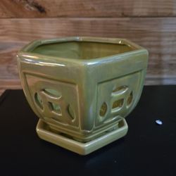 Vintage Planter With  Carnival Glass Look..