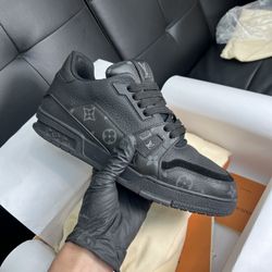 Louis Vuitton trainers 