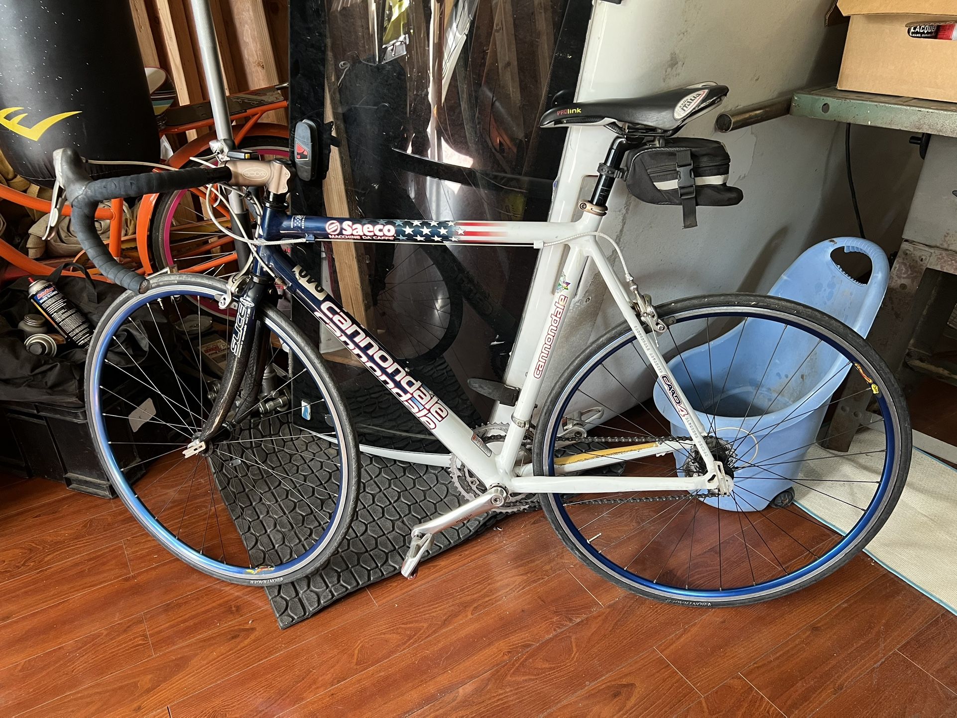 Cannondale Road Bike CAAD 4
