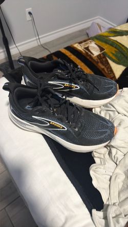 Brooks shoes