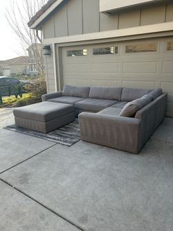 Living Spaces Nest III Light Grey Modular Sectional (Delivery Available)