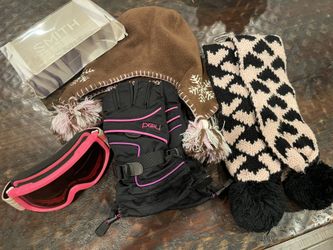 Snow Sets: Goggles, Gloves, Beanie And Scarf