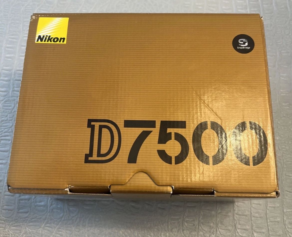 Nikon D7500 DSLR 4k video camera Body Only 