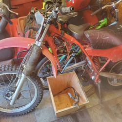 1982 XR250R parts Bike With Title