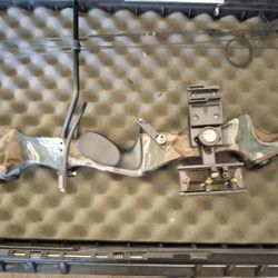 Vintage Bow And Arrows