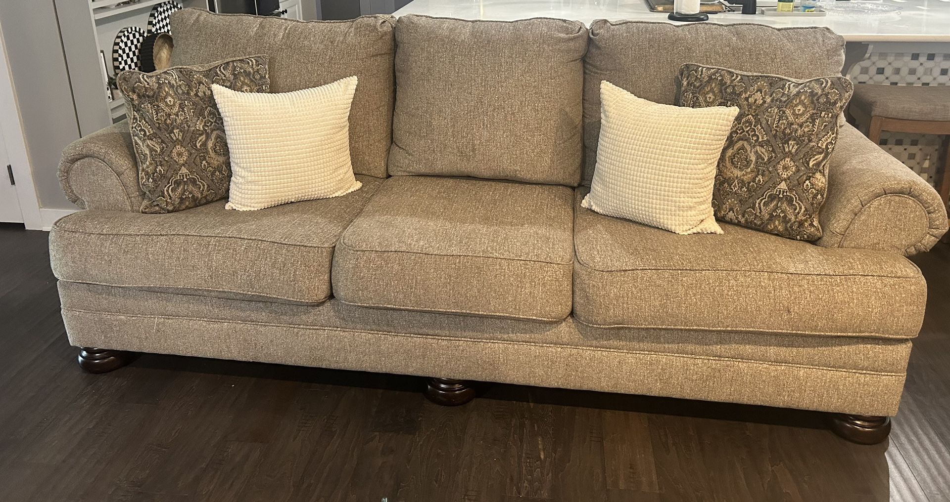 Sofa & Loveseat