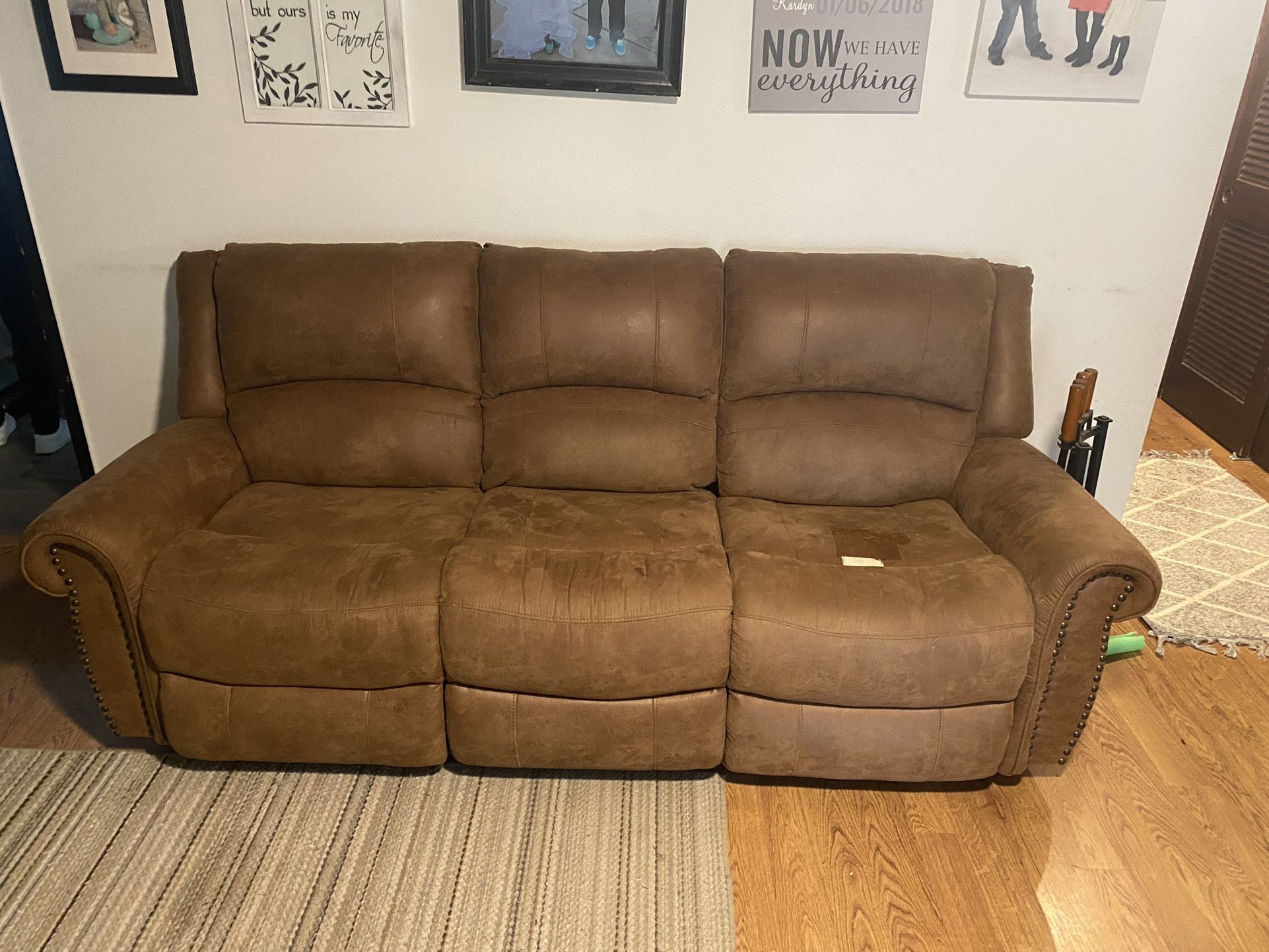 Ashley Furniture Couch for Sale in Puyallup, WA OfferUp