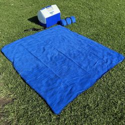 Cooler And Blanket Set