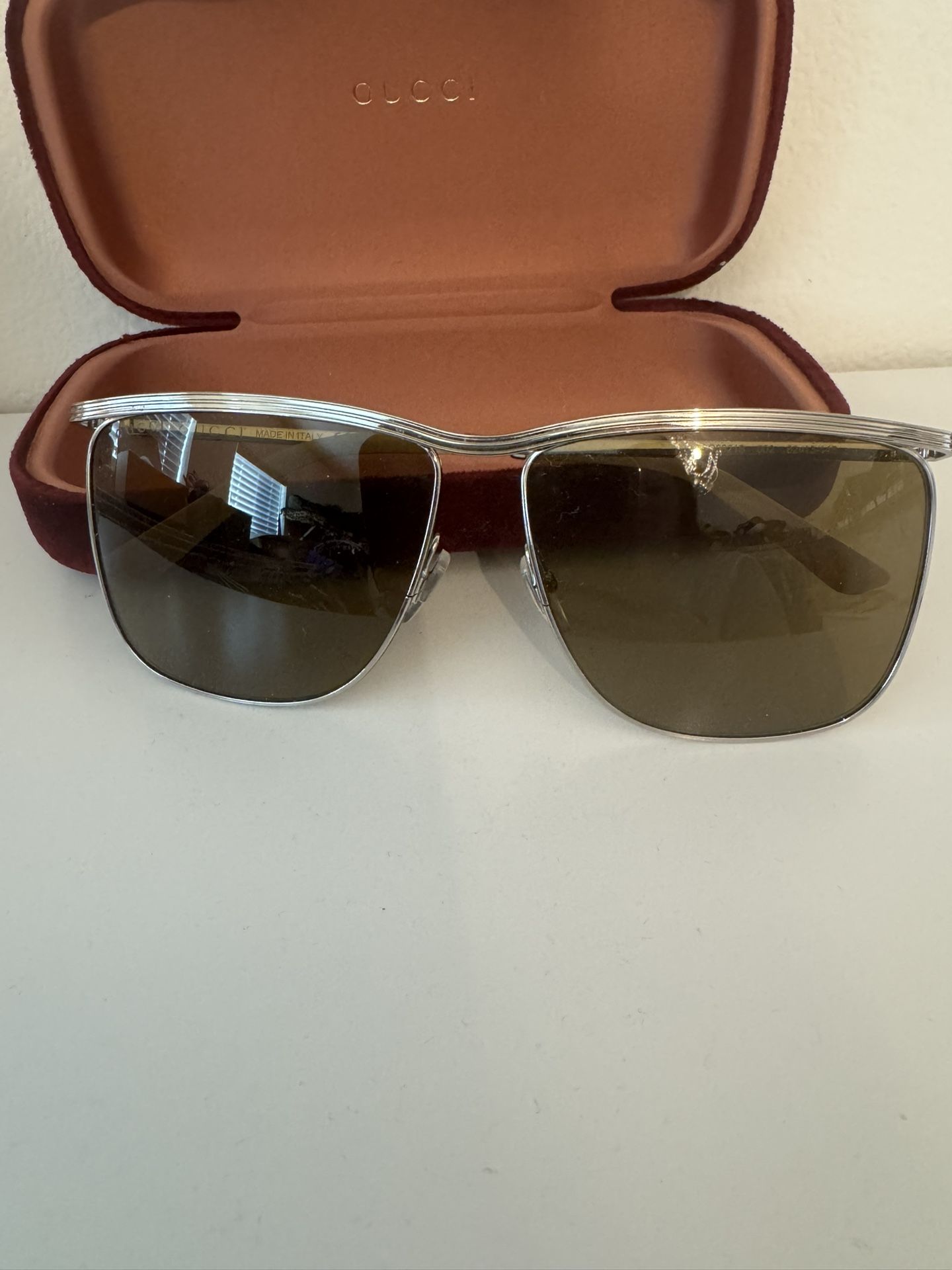 Real Gucci Sunnies.