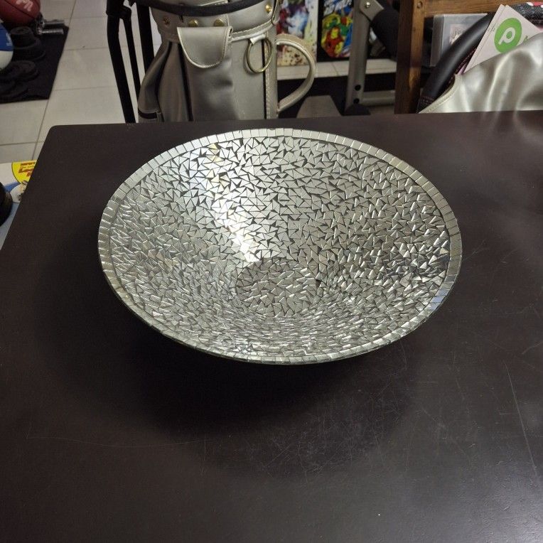 Gorgeous Silver Mirrored Mosaic Decorative Bowl Centerpiece Made In India Vintage Mid 20th Century Retro 13"W X 3.5"H