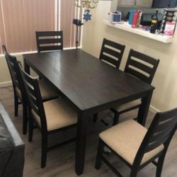 ROKANNE 7 PIECES DINING ROOM SET By ASHLEY 