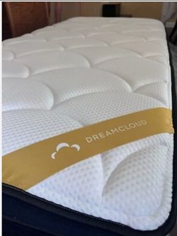 DreamCloud 14" Premier Hybrid Mattress Twin XL