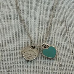 Tiffany & Co heart necklace in sterling silver N517936   