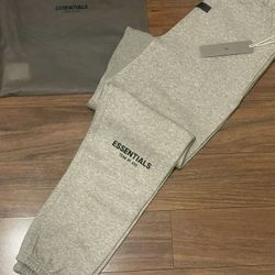 Essential Light Oatmeal Sweats Size Large