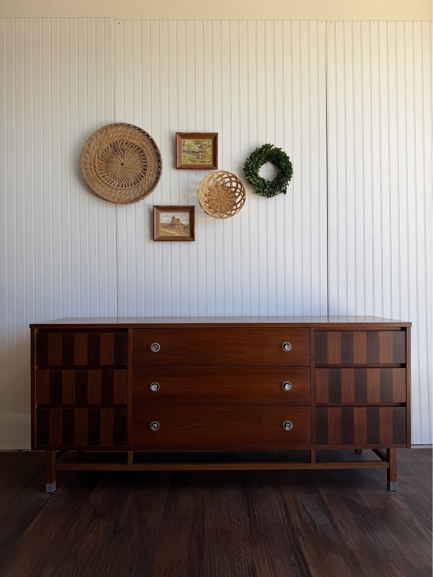 Mid Century Modern Stanley Dresser & Night Stand